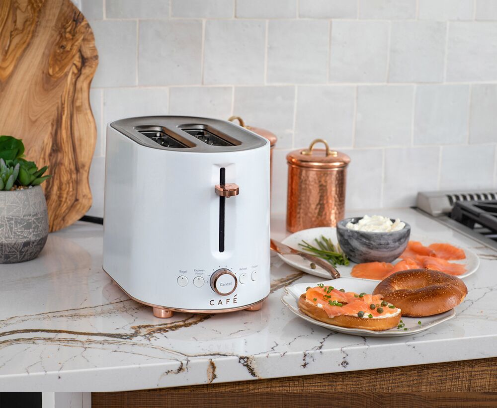 Express Finish Toaster - Matte White