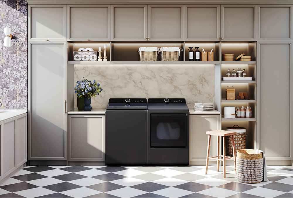 5.5 CuFt Smart Matte Black Electric Washer with 6Motion™ Technology