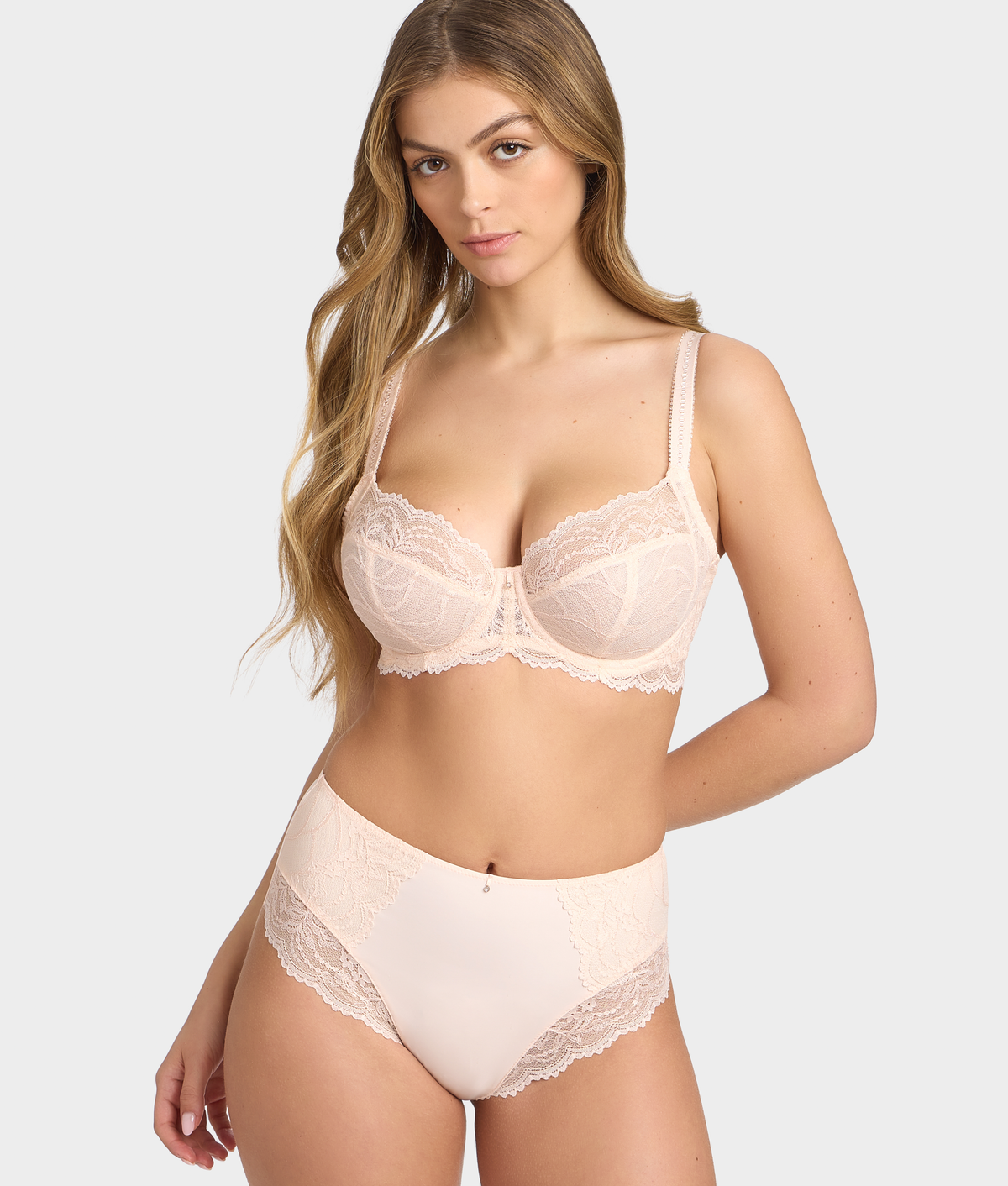 Cesile Side Support Bra