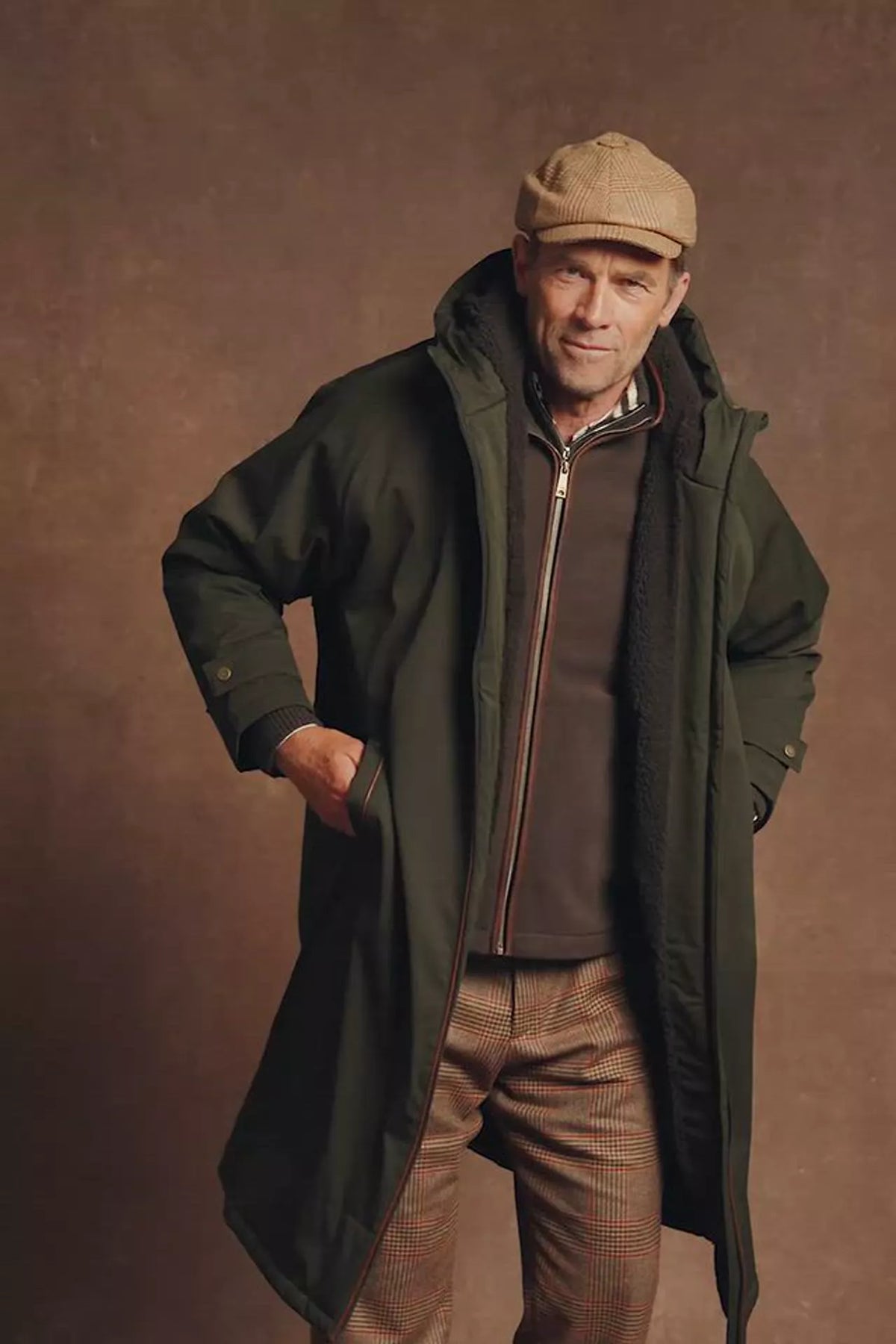 Men's One-Size Waterproof Coat (Khaki)