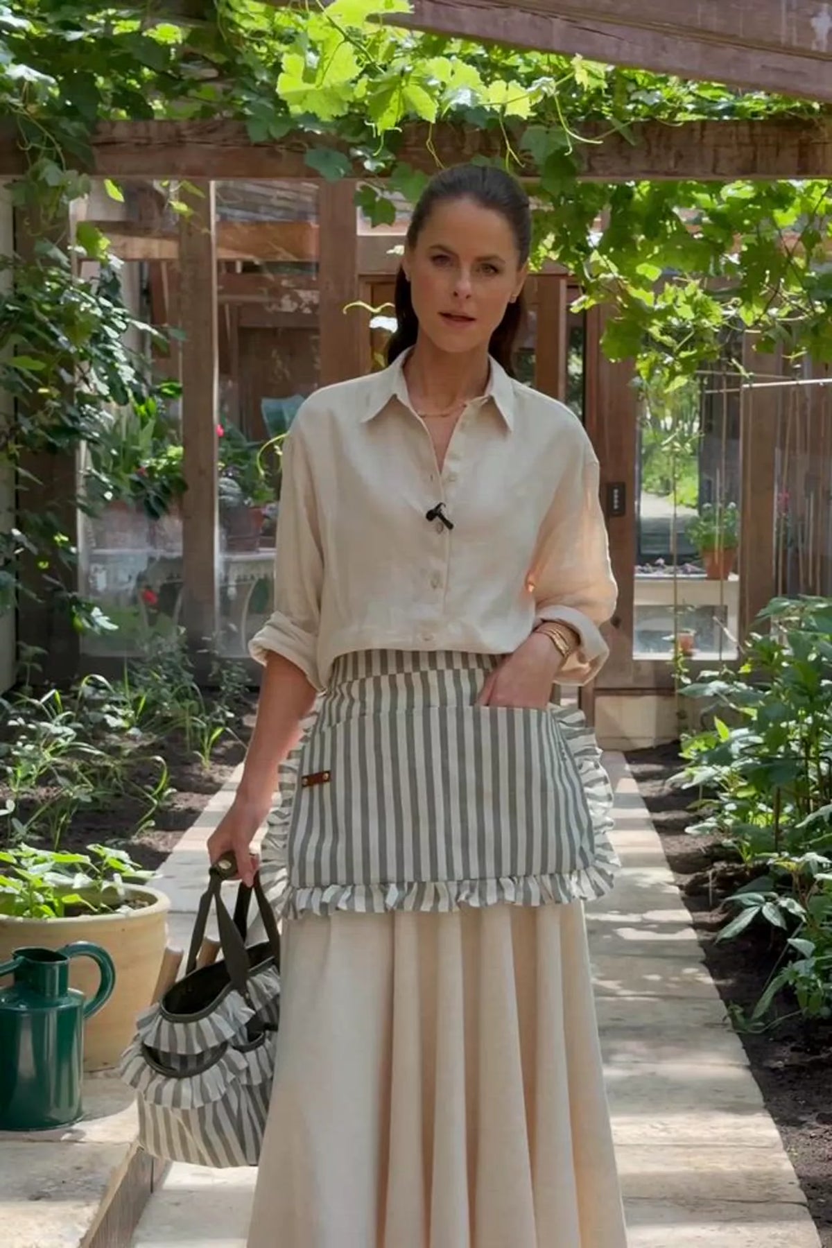 Frilled Gardening Bag (Green Stripe)