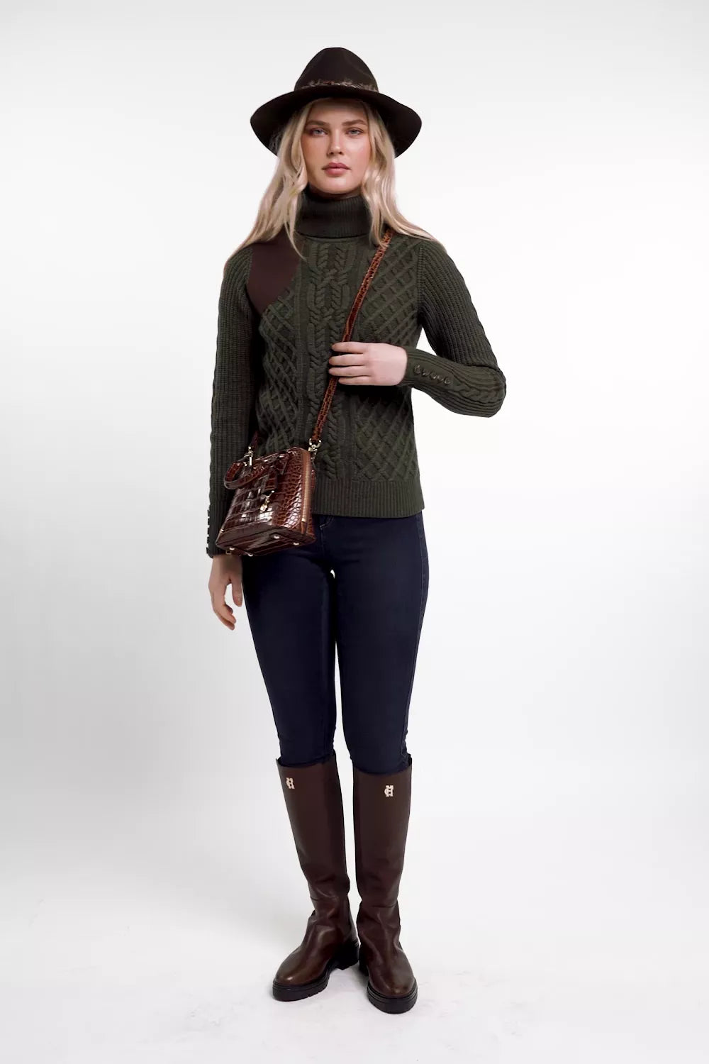 Country Roll Neck Knit (Forest Green)